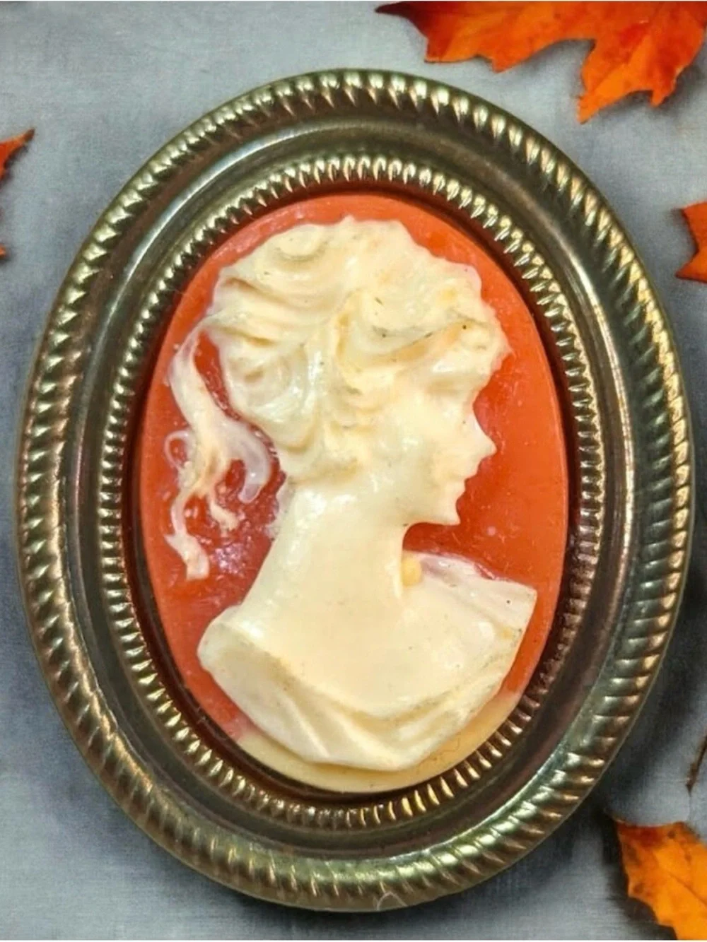 Victorian-style Cameo Brooch in Resin Coral and Cream